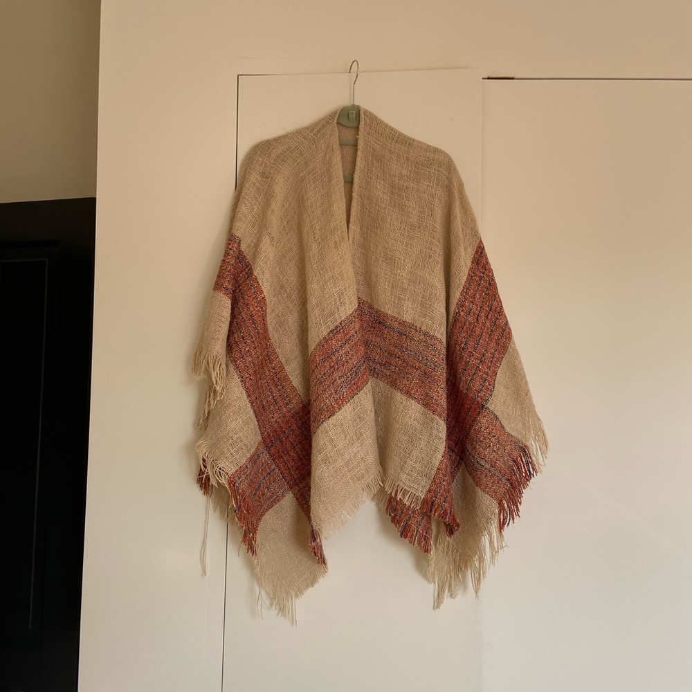 Anthropologie poncho - Picture 2 of 8
